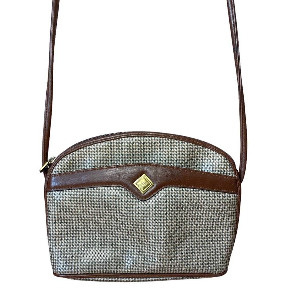 ✨Vintage Liz Claiborne leather cross body bag✨